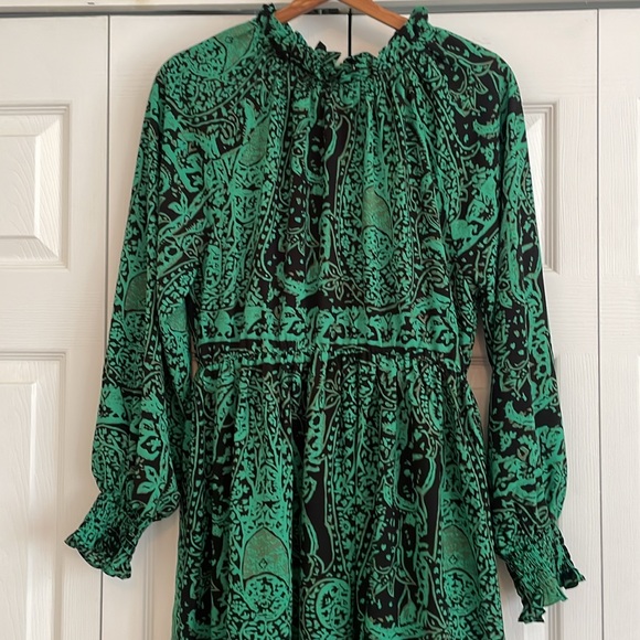 New JODIFL Green Tiered Maxi Dress size Small - Picture 4 of 13